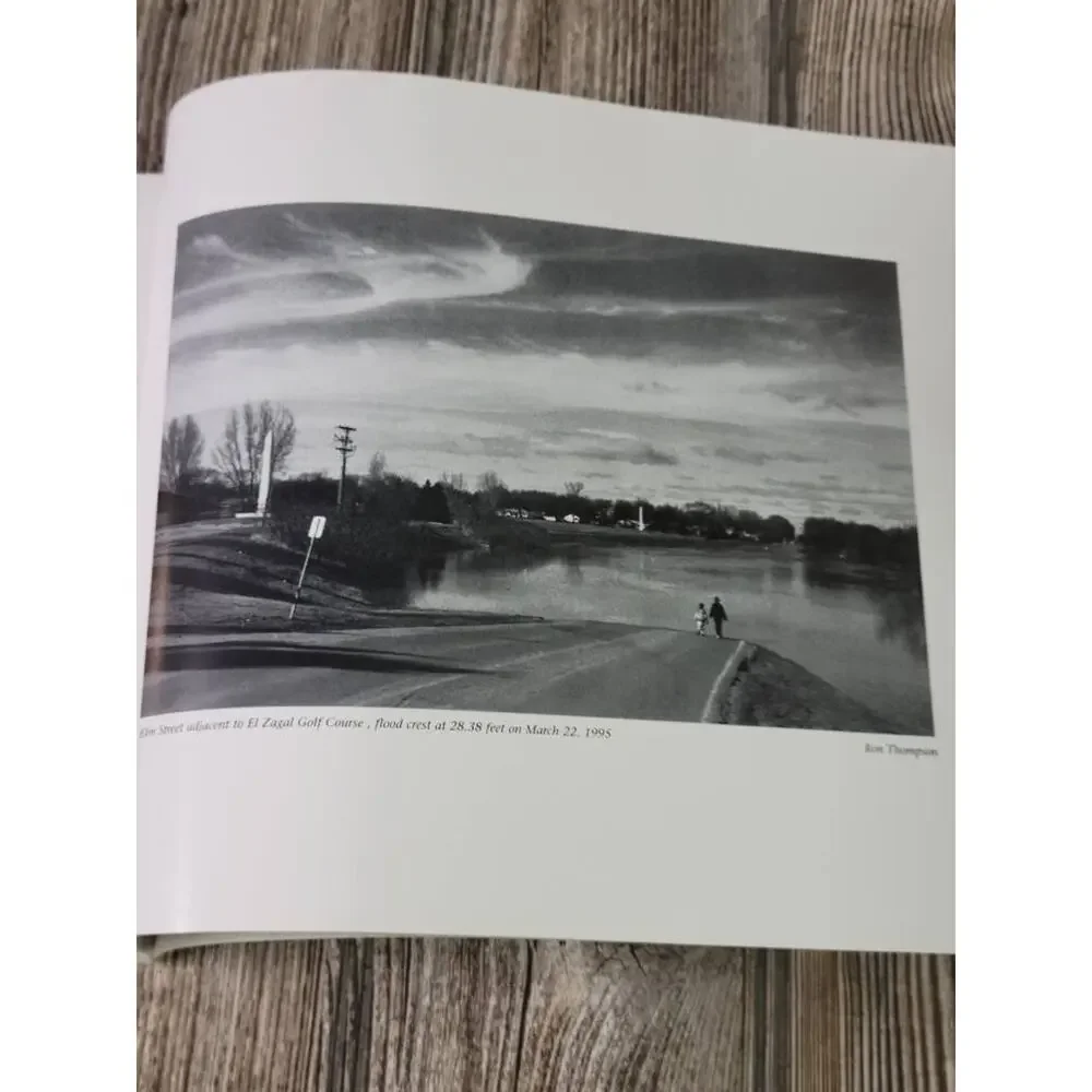 Vintage Crossings Photo Book Fargo North Dakota ND History 1995 Wayne Gudmundson